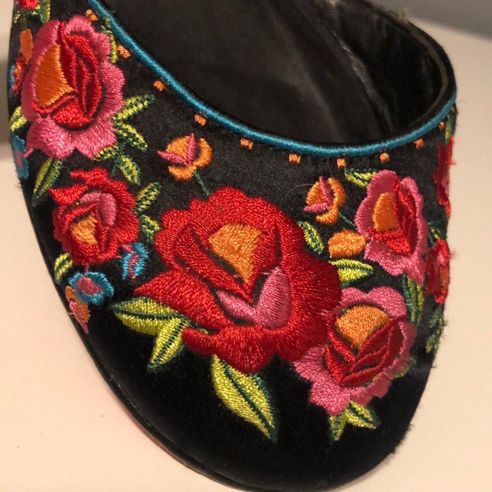 Betsey Johnson Jonila Embroidered Flats - Picture 9 of 10